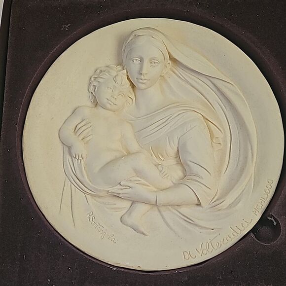 NIB Plate “Prophetic Madonna” Alberto Santangela Ivory Alabaster 1981 - Picture 8 of 8